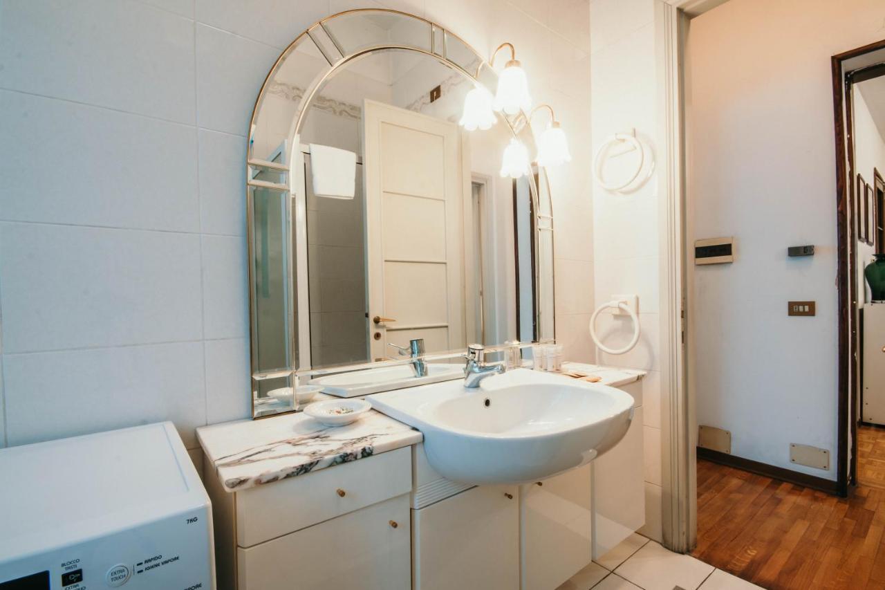 Library Apartment - Villa Candela Стреза Екстериор снимка